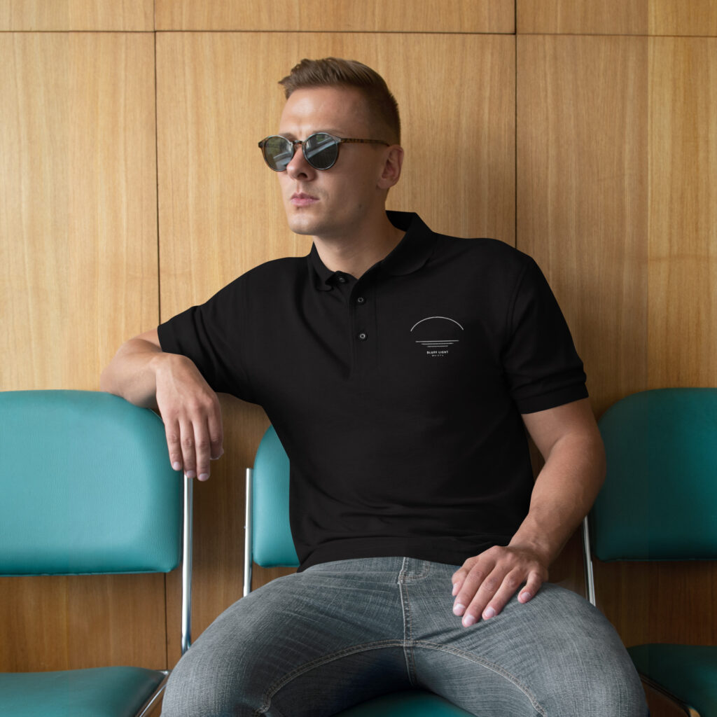 Bluff Light Polo — Black & Navy